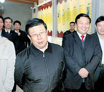2010年1月19日，时任江苏省常委、常务副省长赵克志视察771771威尼斯.Cm。